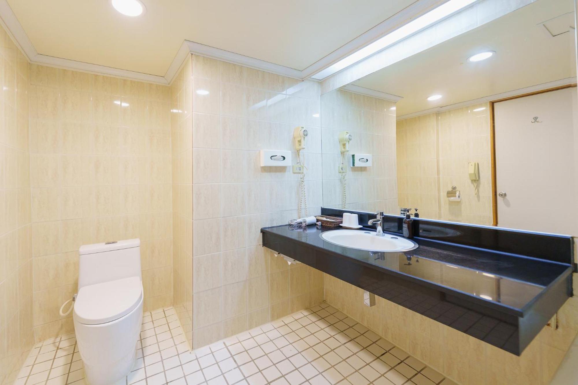 Oriental Hotel Đài Nam Ngoại thất bức ảnh