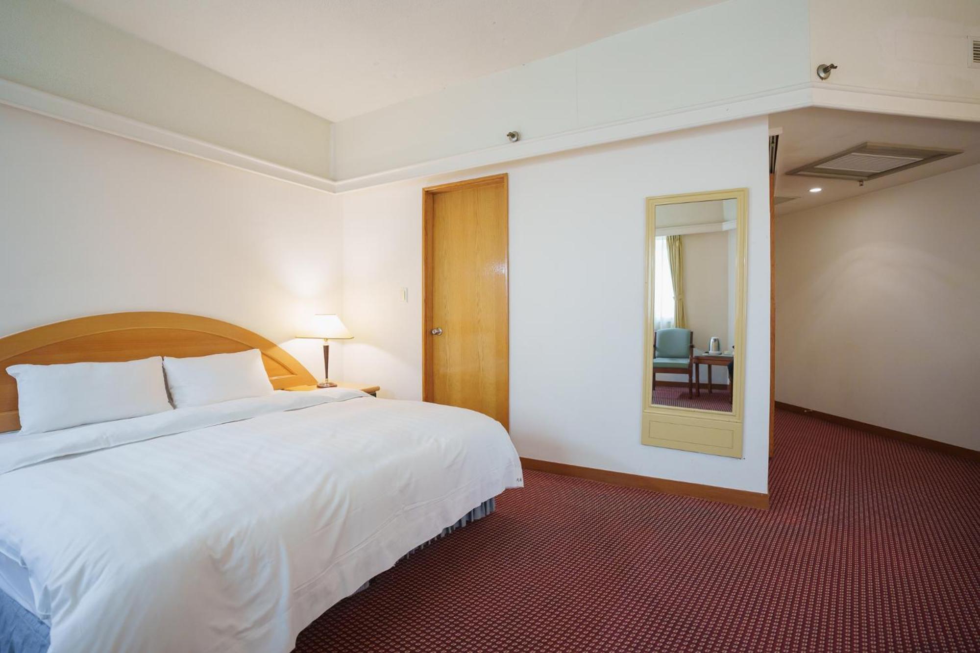 Oriental Hotel Đài Nam Ngoại thất bức ảnh