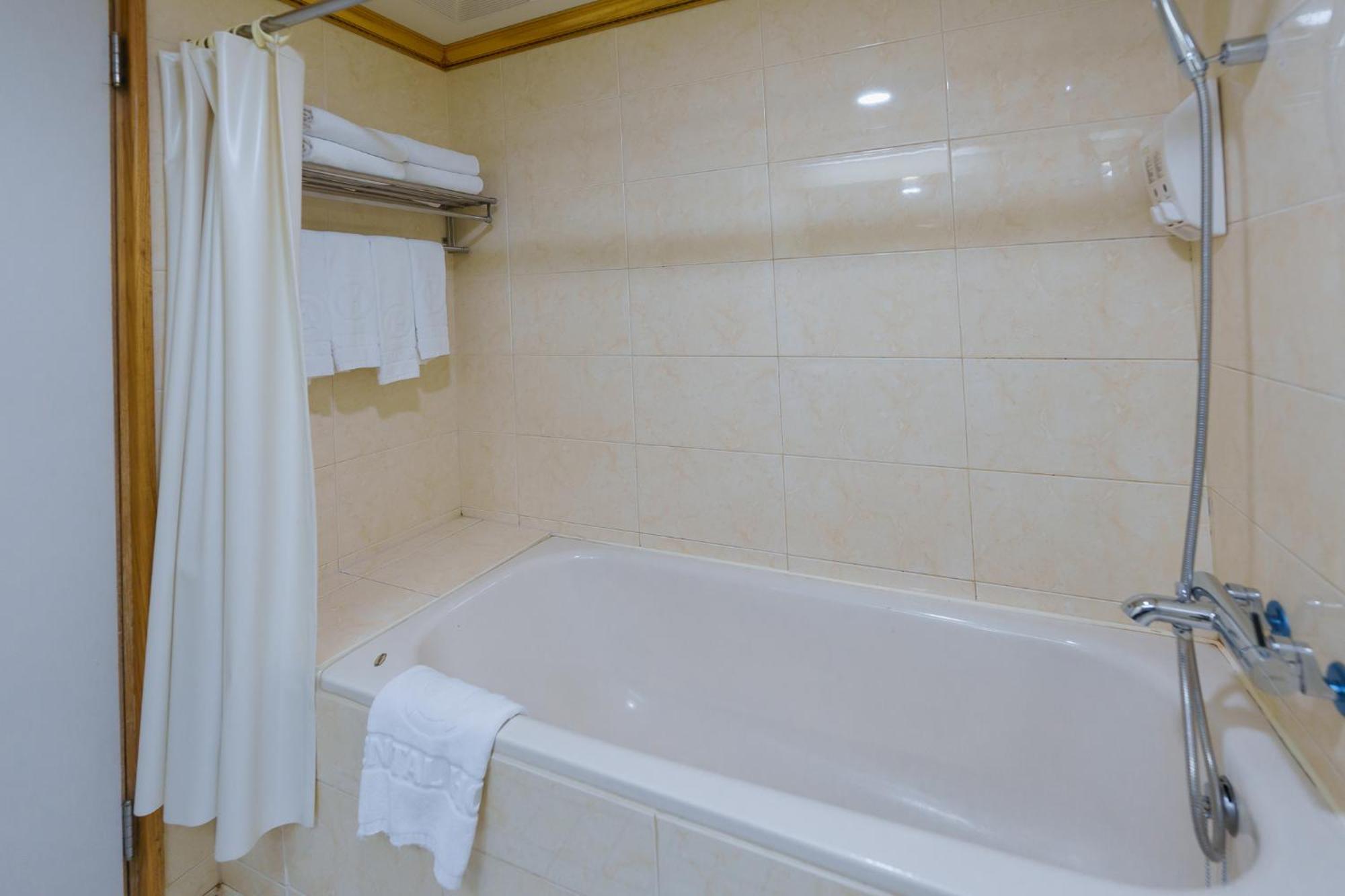 Oriental Hotel Đài Nam Ngoại thất bức ảnh