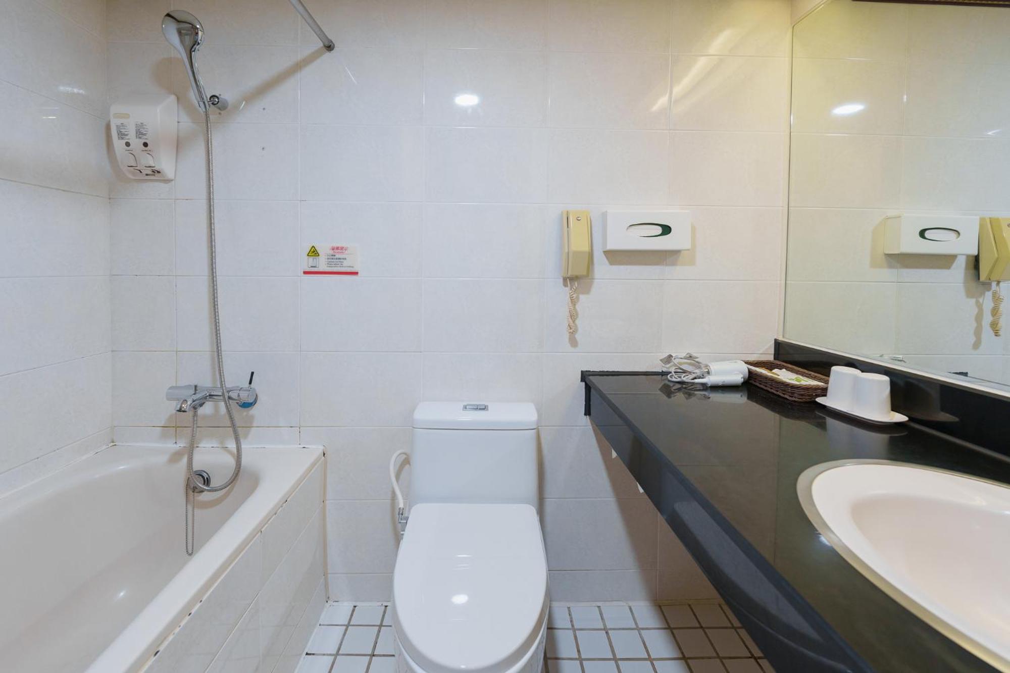 Oriental Hotel Đài Nam Ngoại thất bức ảnh
