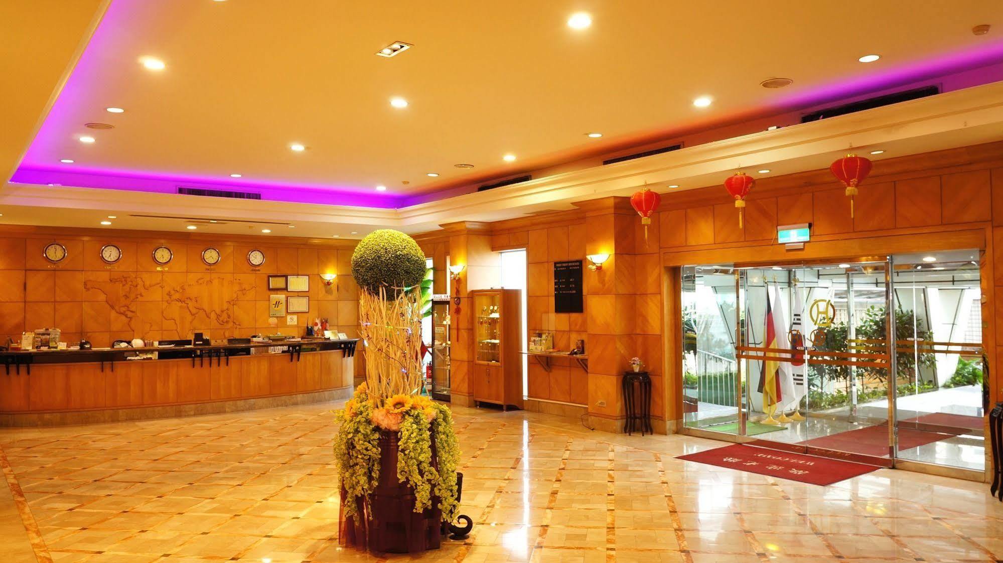 Oriental Hotel Đài Nam Ngoại thất bức ảnh