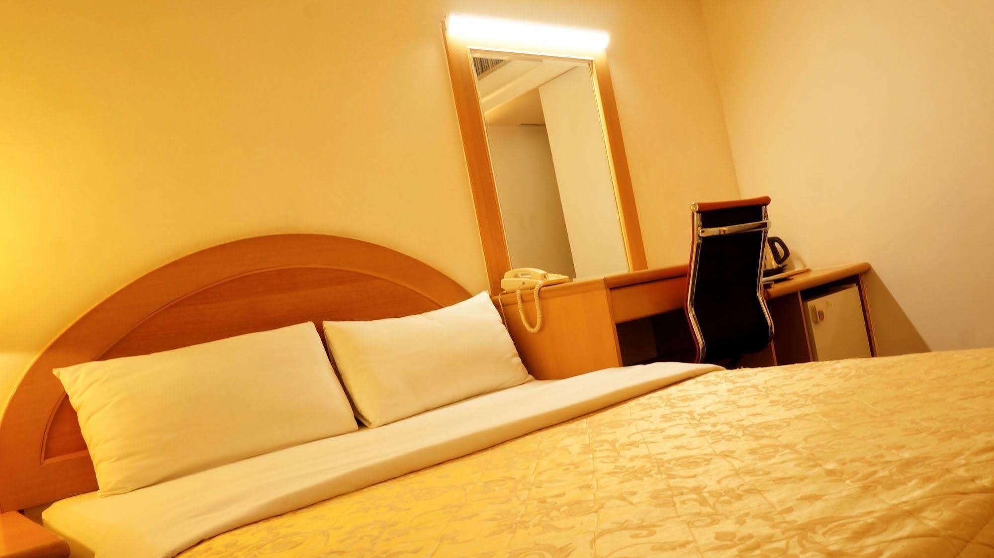 Oriental Hotel Đài Nam Ngoại thất bức ảnh