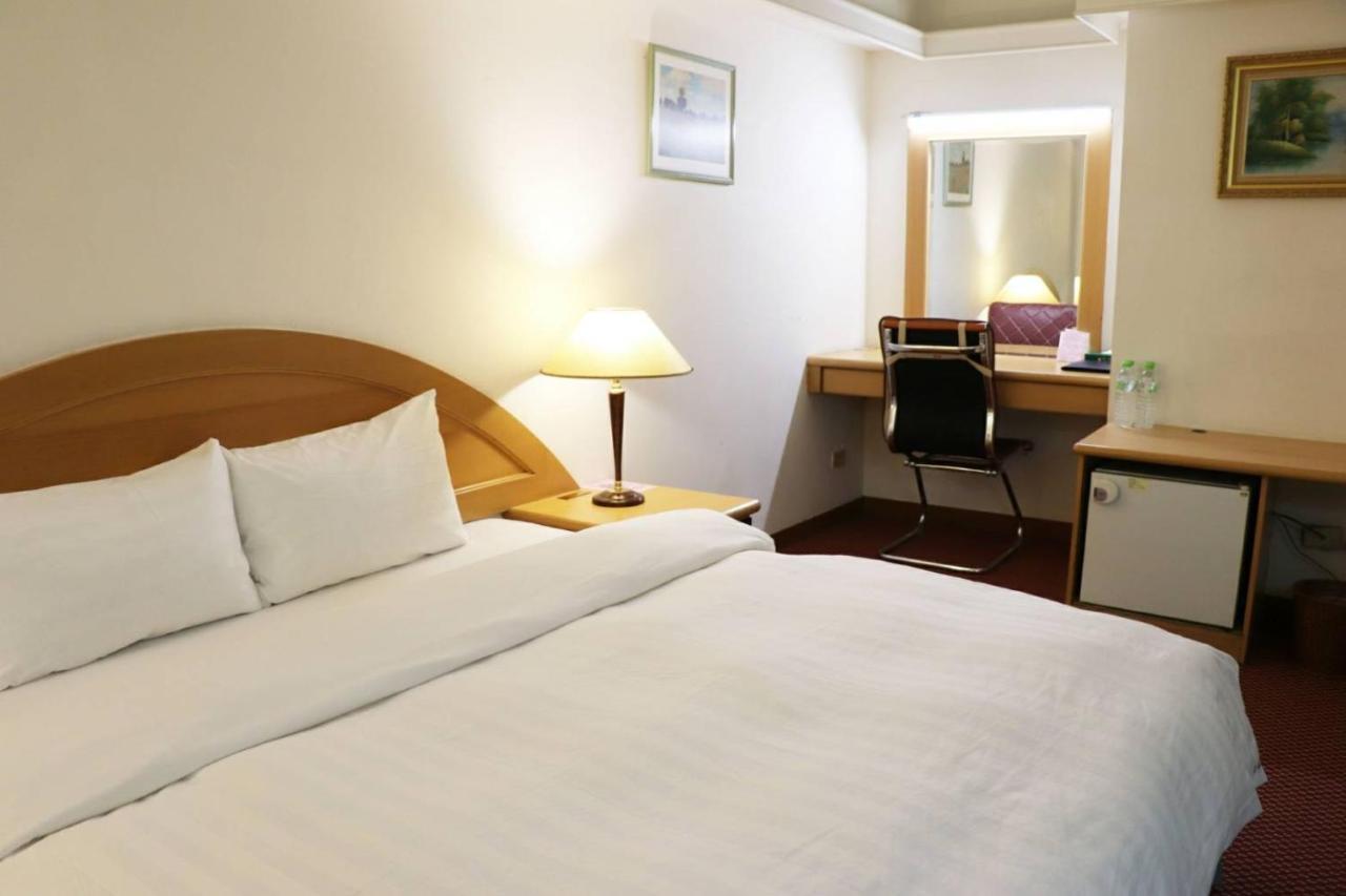 Oriental Hotel Đài Nam Ngoại thất bức ảnh
